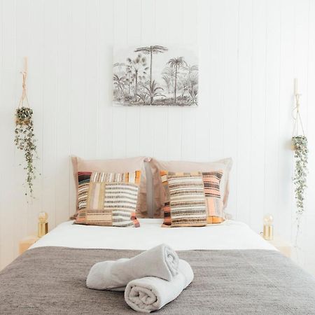 Coachella Vintage Chic In The Heart Of St Charles Biarritz Apartment Exterior foto