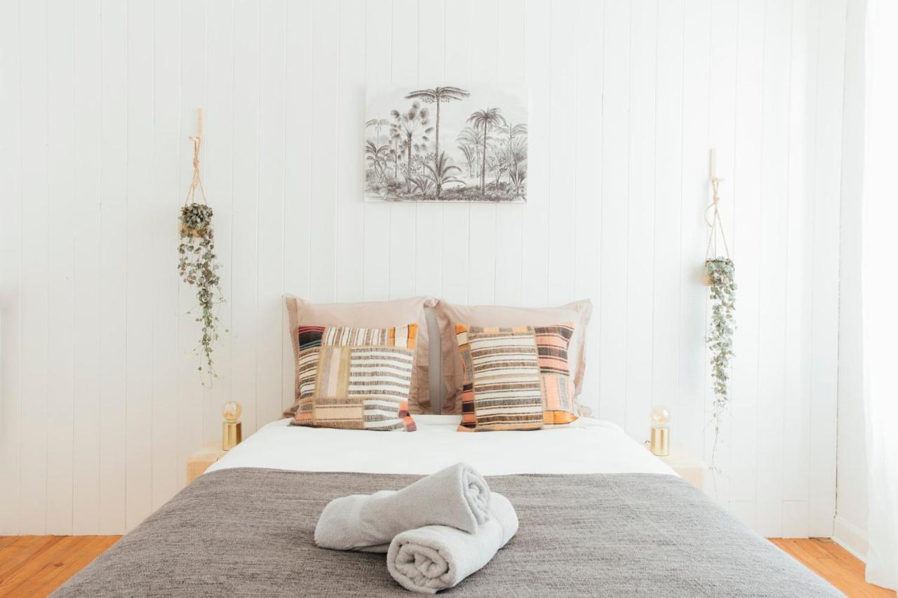 Coachella Vintage Chic In The Heart Of St Charles Biarritz Apartment Exterior foto